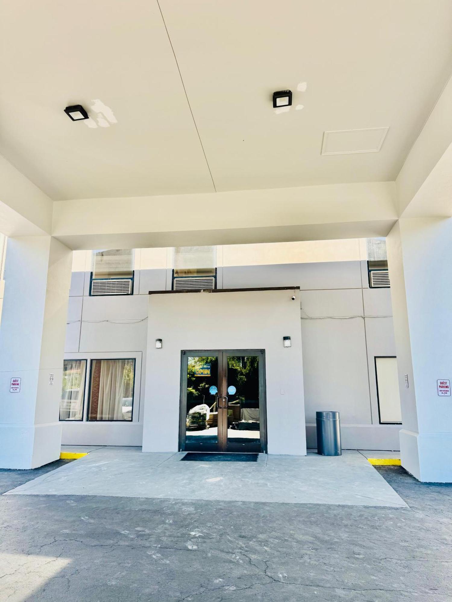 Sleep Inn Manassas Bagian luar foto